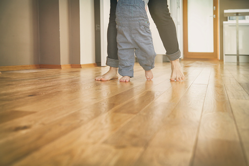 productos para la instalacion de suelos de madera